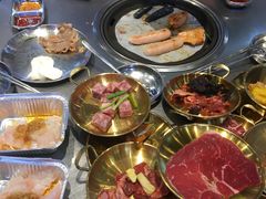 -哈哈碳都·牛肋条无限自助烤肉(台江万达店)