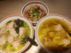 -八二小区抄手(龙湖上城天街店)