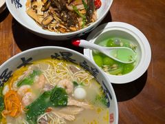 -李犟大爆鳝面·手工蟹黄包(湖滨西湖店)