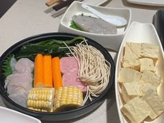 -海底捞火锅鲜切牛肉主题店(长寿路店)