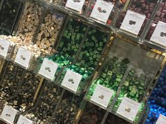 零售区-VENCHI 闻绮(北京国贸商城店)