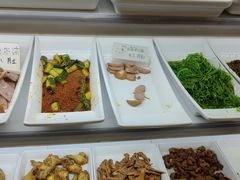 -哈尔滨小酒馆·鲜肉现穿自助烧烤(康新花园店)