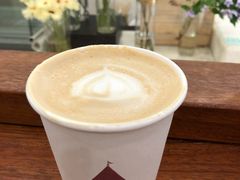 招牌香草拿铁-SPARROW 家雀儿咖啡本店