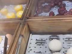 -金滏山烤肉·海鲜·火锅自助餐厅(襄阳万达店)