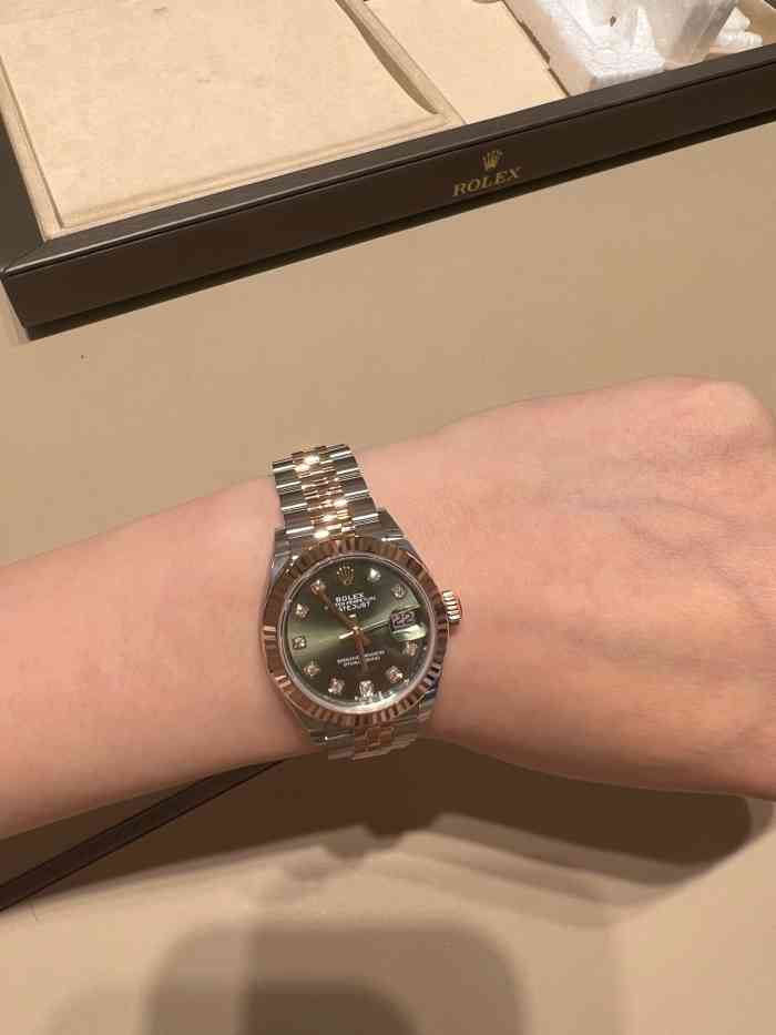 rolex(群光广场店"武汉两家劳力士授权经销商 一家浦发新宇.