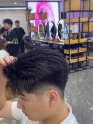 -藤野造型烫染·漂发