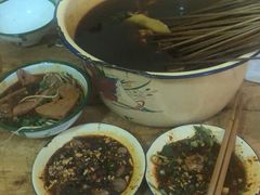 -拈签一笑黄牛肉辣卤串串