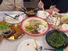 -席娜卡琳火车铁道夜市