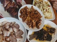 -老鼎万春卤菜(五代传承创始老店)