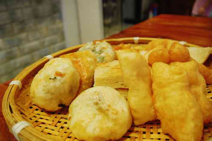 北舞渡丁国华胡辣汤(长江路店)