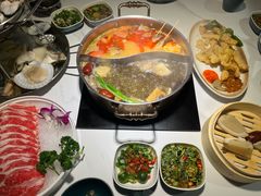 -椰子湾·海南火锅·糟粕醋·椰子鸡(正大广场店)