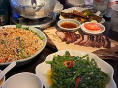 -大头虾越式风味餐厅(光明广场店)