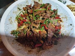 -黄泥岗·地道湖北菜(奥特莱斯店)