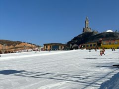 -采薇庄园四季滑雪场