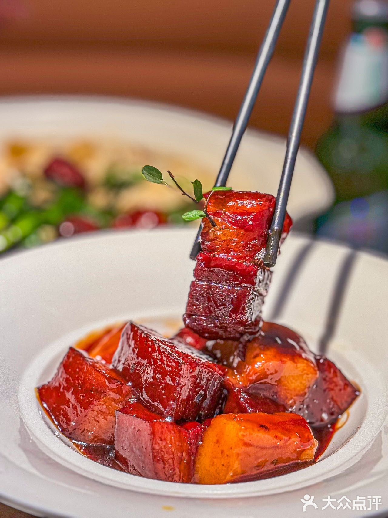 妈呀！这家的家烧乾坤隆鱼头真是香迷糊了！