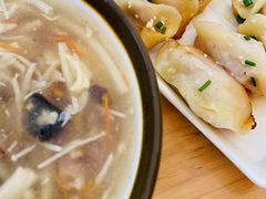 牛肉鍋貼-小姜锅贴(凤凰街店)