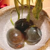 吃一口皮蛋～会开心一晚上～