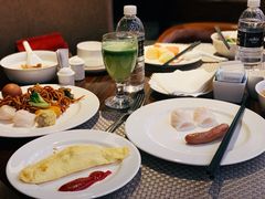 -BLU 全日制餐厅(上海安曼纳卓悦酒店)