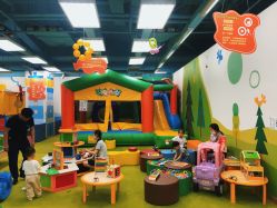 -莫莉幻想儿童乐园(郑州丹尼斯三天地店)