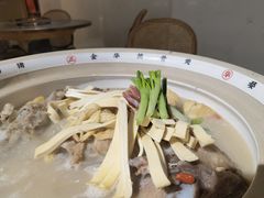 -小乌猪·金华筒骨煲(永盛购物广场店)