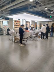 -变画·发型STUDIO