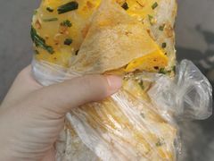 -正宗杂粮煎饼香软鸡蛋饼