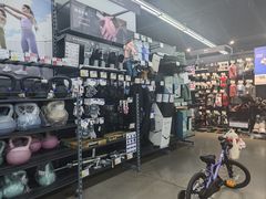 -迪卡侬(西三旗店)