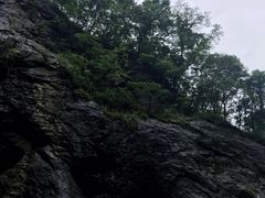-燕子河大峡谷天坑仙境
