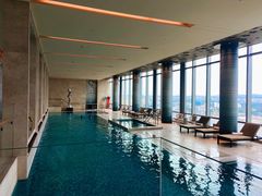 -成都华尔道夫酒店游泳池