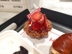 -HOT CRUSH趁热集合·现烤面包(环球港店)