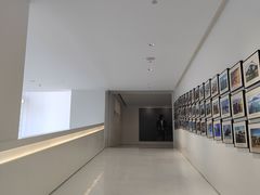 -罗红摄影艺术馆