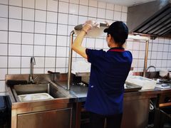 -呷佬·长沙手工米粉(金沙江路店)