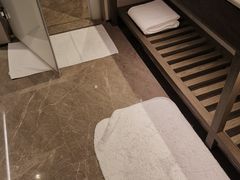 -瑰丽酒店·海吧·天际下午茶·现场DJ·天台酒吧