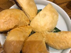 玫瑰鲜花饼-云海肴·汽锅鸡·云南菜(天津国金汇店)