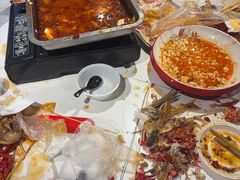 -老街烧烤大排档·地道湖北菜·龙虾馆(汉口火车站店)