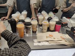 -喜茶(滨江宏岸店)