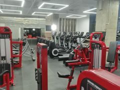 -极客游泳健身(王府井店)
