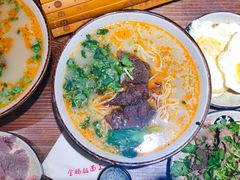 特色红烧牛腩面-金杨拉面王(杨南路店)