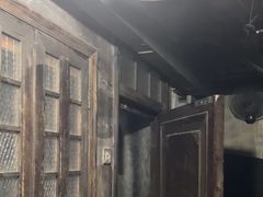 -荒岛实景沉浸密室(江汉路1店)