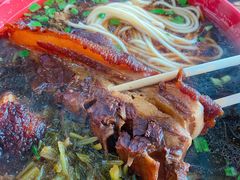 -小龙大肉面馆