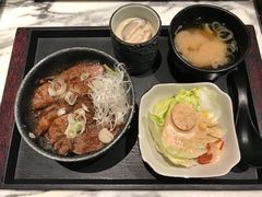 -家贺屋刺身寿司专门店