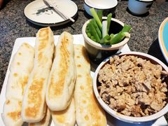 虾酱卷子-渔民船说·北塘海鲜·天津菜·海肠捞饭(北塘古镇店)