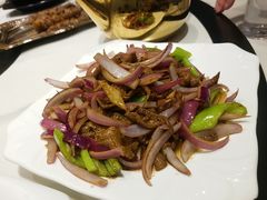洋葱爆羊肉-新疆伏拉沃餐厅(白龙南路店)