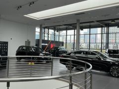 -杭州中升之星奔驰4S店(滨江店)