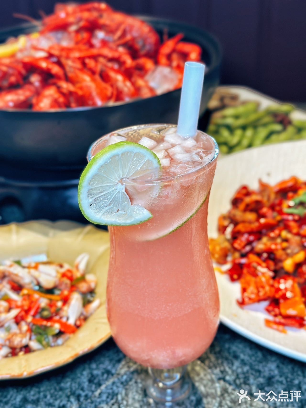 喝酒嗦虾看球赛⚽这才是人生啊