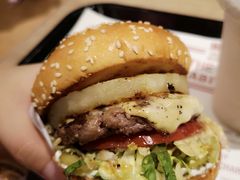 -The Habit Burger Grill 哈比特汉堡(爱琴海店)