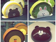-LINE FRIENDS Garosu-gil Flagship Store