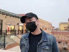 -首创奥特莱斯(西安店)
