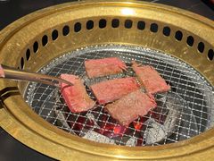 -山川小町·极番烧肉(新地假日广场店)