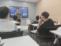点击看大图 -浙江1+1主持人工作室